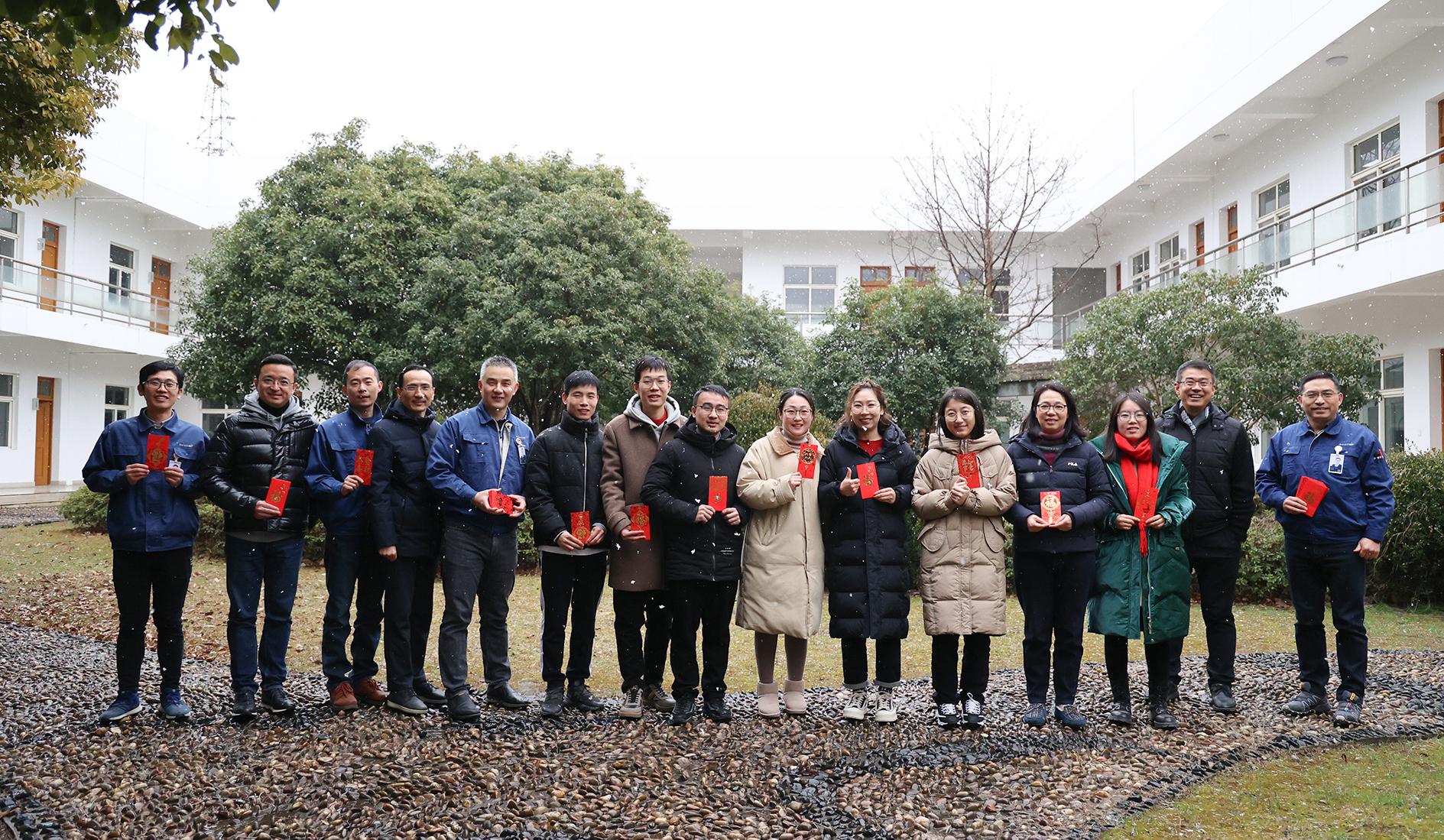 瑞雪兆豐年！虎力全開(kāi)，開(kāi)工大吉！